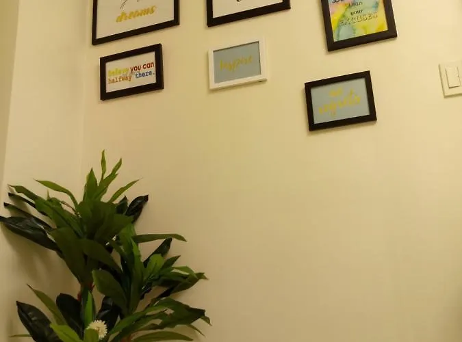 Hotel-inspired Dreamer's Pad @princeton New Guest house Manila